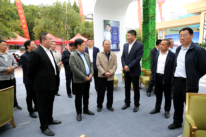 1602296390180928.jpg HW6A1832.jpg